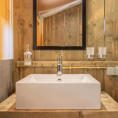 Refugio Da Cigarra منتزه العطل تومار